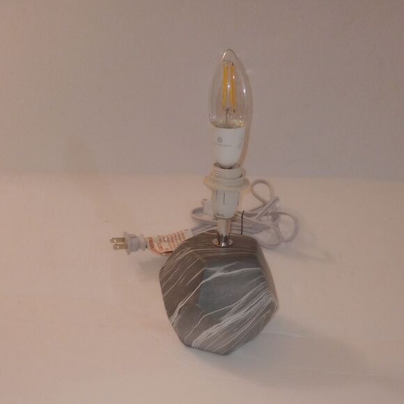 🆕🛋️Round Prism Mini Table Lamp Gray And White Geometric - Picture 12 of 15